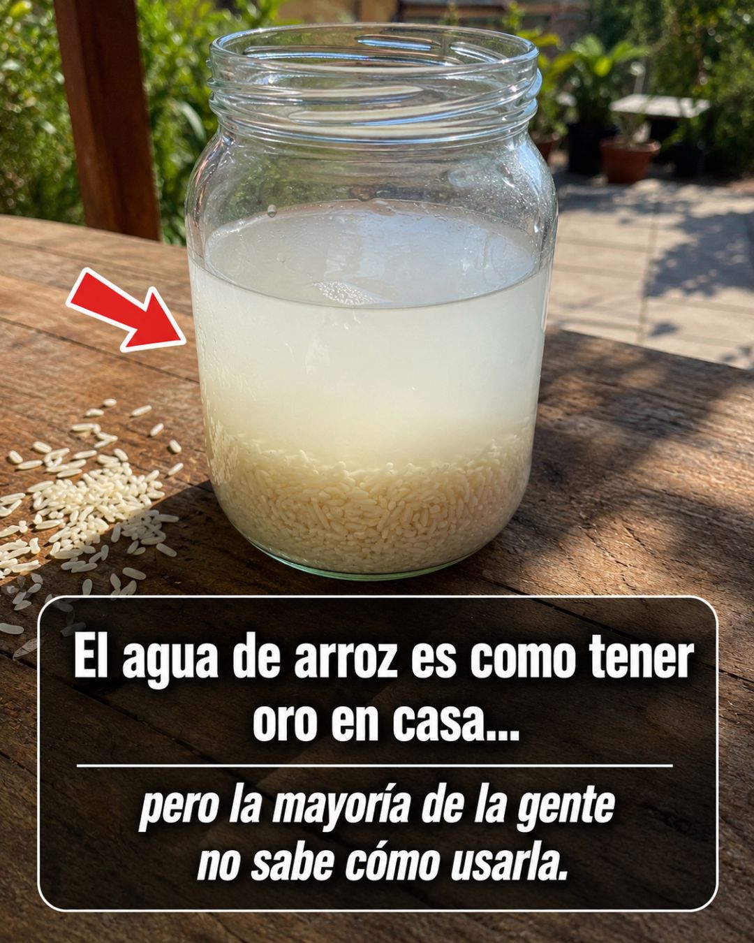 Agua de arroz en frasco