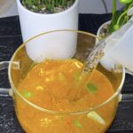 Infusión de limón, ajo y cúrcuma: una bebida natural para complementar una alimentación saludable